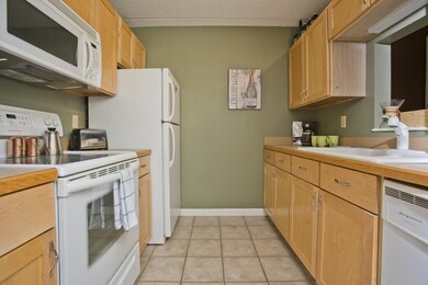 22 Maple Crest unit D, Holyoke, MA 01040 - photo 6