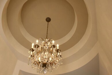 Entrance Ceiling