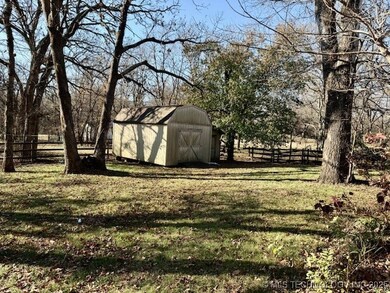 22677 S Pony Lake Dr unit A, Claremore, OK 74019 - photo 3