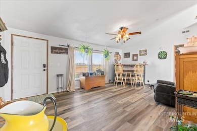 10289 W Desert Duck Ave, Mountain Home, ID 83647 - photo 6