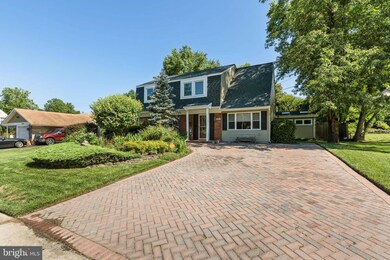 16300 Pointer Ridge Dr, Bowie, MD 20716 - photo 4