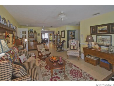 814 E 9th Ave, New Smyrna Beach, FL 32169 - photo 4