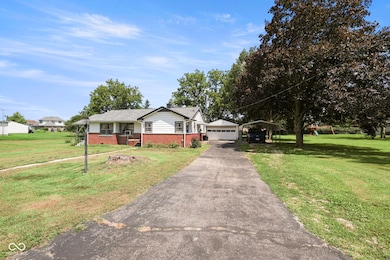 313 Quinn St, Bainbridge, IN 46105 - photo 3