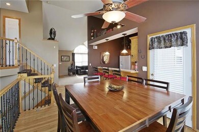 1016 Camelot Dr, Raymore, MO 64083 - photo 5