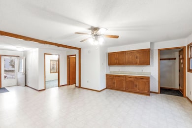 44 Charles City Rd, Nashua, IA 50658 - photo 7