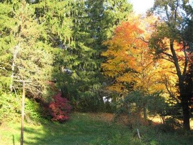 23 1/2 Mechanic St, Monson, MA 01057 - photo 3