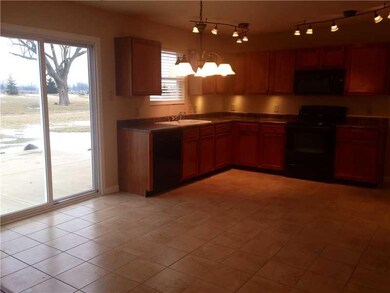 2918 Weald St, Whiteland, IN 46184 - photo 4