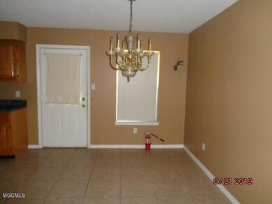 109 N Lewis Cir, Picayune, MS 39466 - photo 5