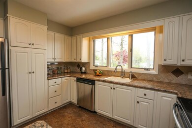 1661 Belmont St, Manchester, NH 03104 - photo 3