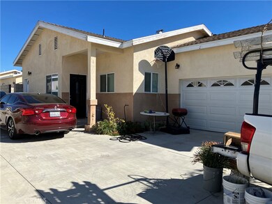 17548 Court St, Fontana, CA 92336 - photo 3