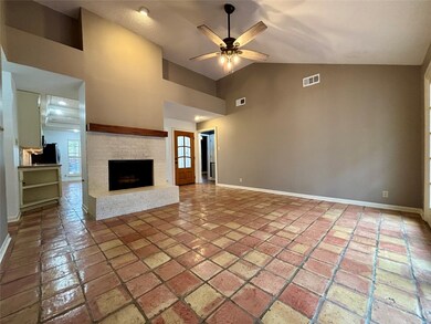 116 Bougainvillea St, Lake Jackson, TX 77566 - photo 6