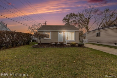 22019 Gordon Rd, Saint Clair Shores, MI 48081 - photo 2