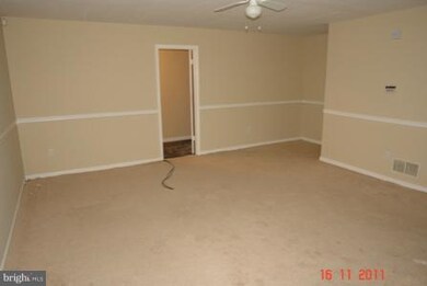4112 Turf Run Cir, Randallstown, MD 21133 - photo 3