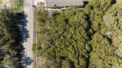 924 Devils River Dr, Granbury, TX 76048 - photo 4