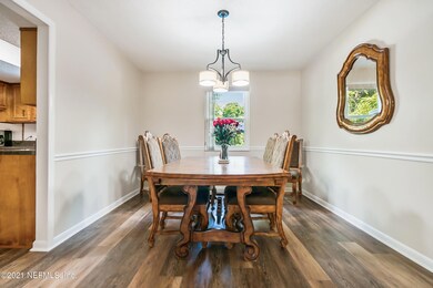 4872 Lofty Pines Cir W, Jacksonville, FL 32210 - photo 6