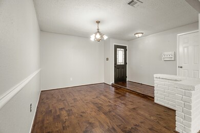 16402 Forest Bend Ave, Friendswood, TX 77546 - photo 4