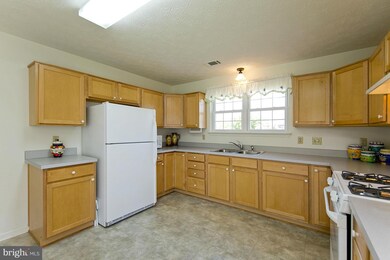 114 Nutmeg Ln, Winchester, VA 22602 - photo 5