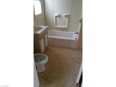 1257 Kohler Ave, Akron, OH 44314 - photo 5