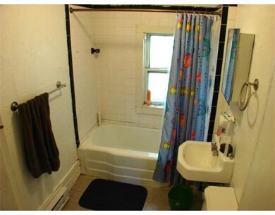 191 Mount Auburn St unit 3, Cambridge, MA 02138 - photo 3