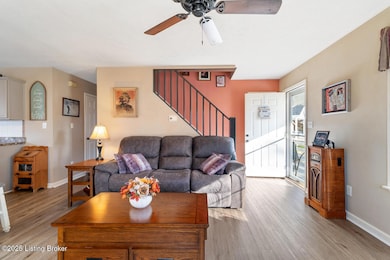 805 Tin Dor Way, Fairdale, KY 40118 - photo 3