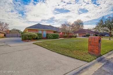 4527 Bull Run Rd, Jacksonville, FL 32210 - photo 3