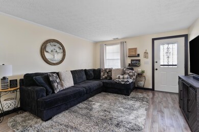 790 Orchard Glen Ct, Columbus, OH 43228 - photo 5