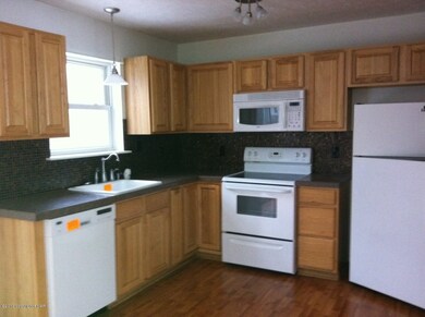 5490 Clearview Rd, Long Pond, PA 18334 - photo 3