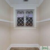 731 E Henry St unit upstairs, Savannah, GA 31401 - photo 3