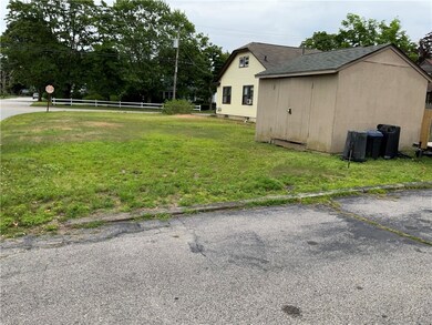 60 Mckinley St, Warwick, RI 02886 - photo 3