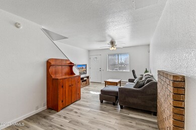2200 E. Dortha Ave Apt N-8