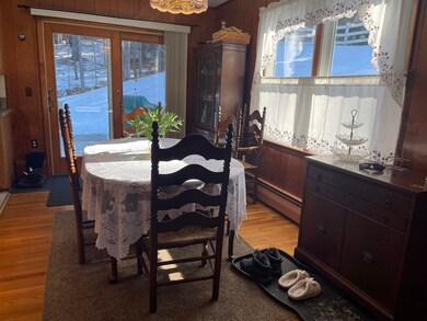 46 Chase St, Claremont, NH 03743 - photo 6