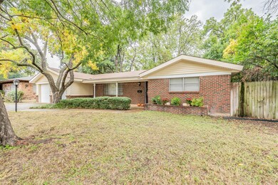 1120 Hurstview Dr, Hurst, TX 76053 - photo 3