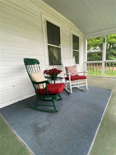 256 2nd Nh, Hillsborough, NH 03244 - photo 3