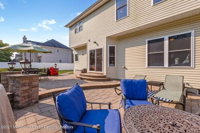 5 Saveria Ct, Howell, NJ7