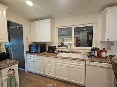 950 California St, Calimesa, CA 92320 - photo 3