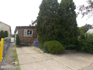 1076 N Church St, Hazleton, PA 18202 - photo 6