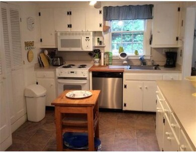 15 Pitcher St, Marion, MA 02738 - photo 5