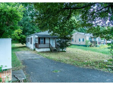 2233 E Fairview Ave, Johnson City, TN 37601 - photo 2