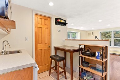 70 Garland Rd unit 2, Newton Center, MA 02459 - photo 4