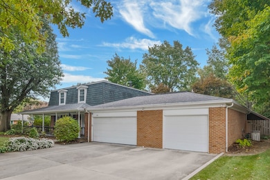 452 Pleasant Ln, Bucyrus, OH 44820 - photo 2