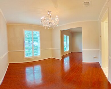 10051 Piping Rock Ln, Houston, TX 77042 - photo 5