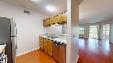 2771 S Knightsbridge Cir unit 63, Ann Arbor, MI 48105 - photo 3