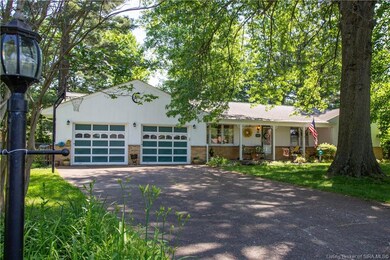 1720 Lynnwood Dr, New Albany, IN 47150 - photo 2