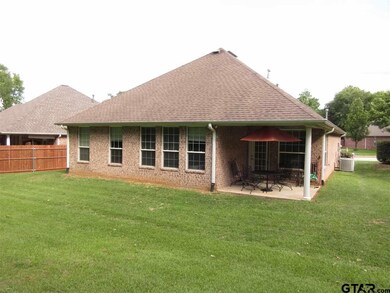 5807 5807 Cross Creek Cir, Tyler, TX 75703 - photo 2