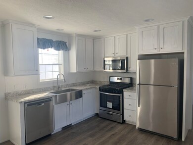 51 Columbia Dr, New Market, NH 03857 - photo 3