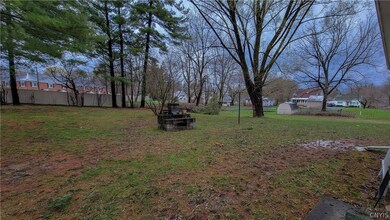 75 Garrow St, Auburn, NY 13021 - photo 5