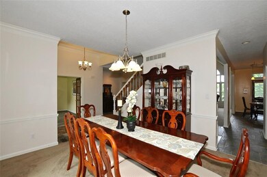 10548 Chestnut Hill Ct, Fishers, IN 46037 - photo 3