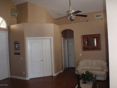 FRONT ROOM