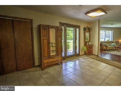 128 Mark Dr, Pottstown, PA 19465 - photo 7