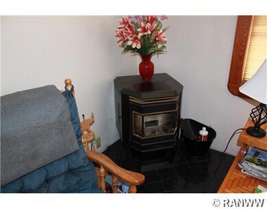 222 14th St NE, Menomonie, WI 54751 - photo 6